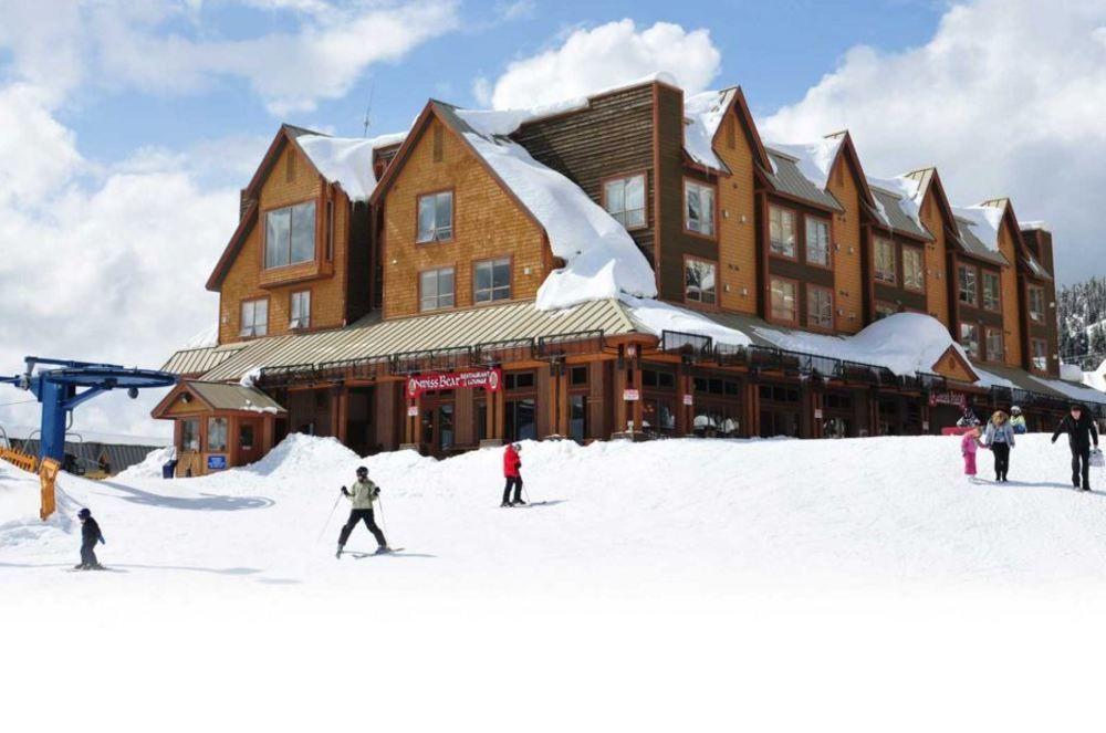Chateau Big White Exterior photo