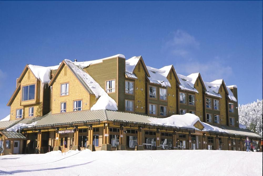Chateau Big White Exterior photo