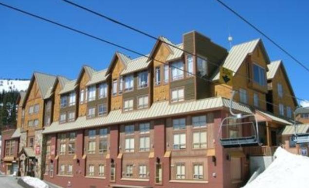 Chateau Big White Exterior photo